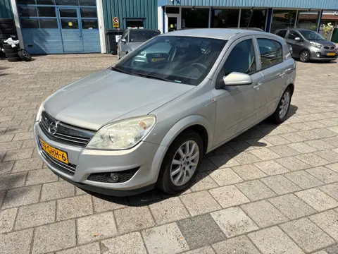 Opel Astra 1.6 Temptation