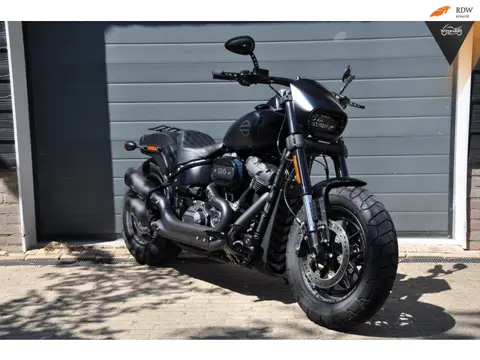 Harley Davidson FXFBS Softail Fat Bob 114 5HD Jekill & Hide