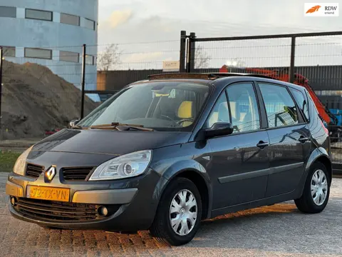Renault Scénic 1.6-16V Privilège Comfort