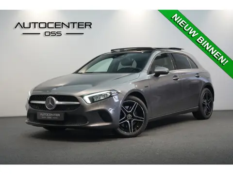 Mercedes-Benz A-Klasse 250 e ✅ 18" AMG ✅ PANO ✅ ADAP.CRUISE ✅ CAMERA ✅ CARPLAY / ANDROID AUTO