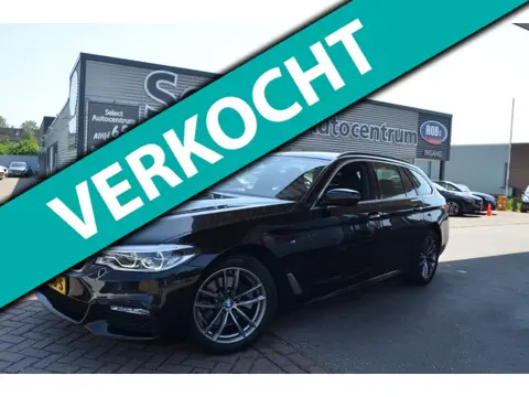 BMW 5-serie Touring 520i High Executive|M-PAKKET|ZWART LEER|DEALER AUTO|MEMORY|ELECTR. A.KLEP