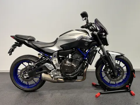 Yamaha MT-07 (bj 2015)
