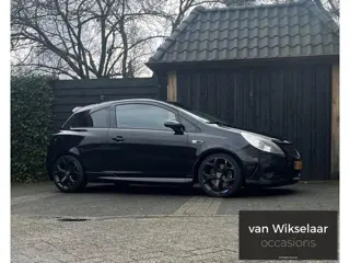 Opel Corsa 1.6-16V T OPC 192 PK 2007 - RECARO KUIPSTOELEN