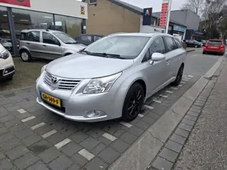 Toyota Avensis Wagon 1.8 VVTi Business airco, cruise control, navigatie, trekhaak