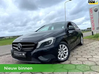 Mercedes-Benz A-klasse 180 AMG NAP 5Drs Xenon Leder Navi Scherm Trekhaak Airco full Option
