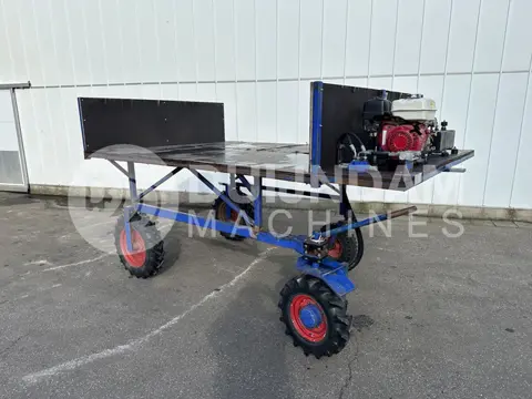 Oogstwagen met Honda-motor