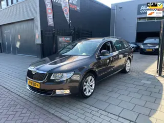 Skoda Superb Combi 1.8 TSI Ambition 2e Eigenaar! Trekhaak Airco NAP APK