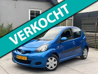 Toyota Aygo 1.0-12V Comfort | Automaat | Airco | El. Ramen | NAP | Volledig onderhouden!