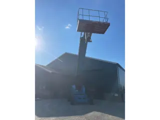 TKD 2100 telescoop hoogwerker verreiker - jlg genie Aichi