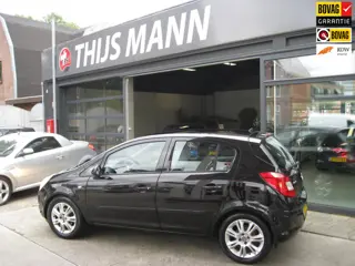 Opel Corsa 1.2-16V Essentia