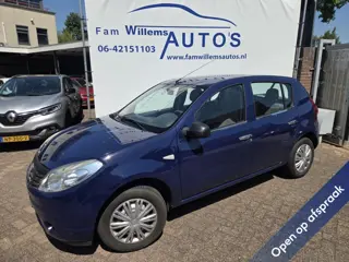 Dacia Sandero 1.4 (bj 2009)
