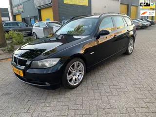BMW 3-serie Touring 320i Business Line