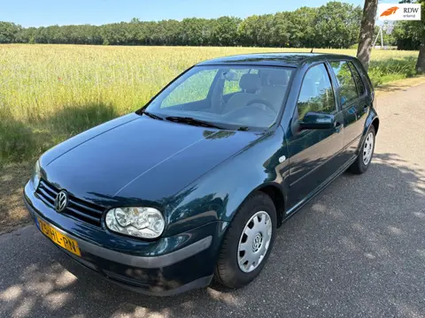 Volkswagen Golf 1.6 Trendline Automaat/Clima/Trekhaak/Cruis/Beige