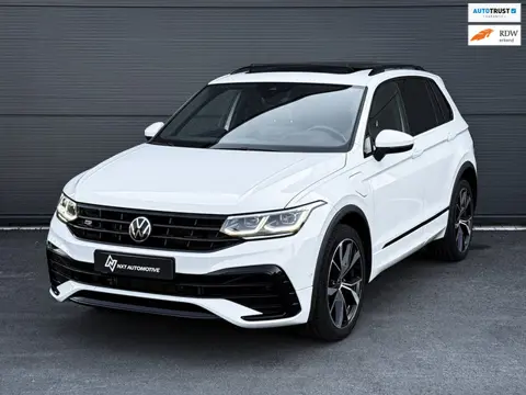 Volkswagen TIGUAN 1.4 TSI eHybrid 3X R-Line, 245PK, Pano, ACC, HUD, Stoelverwarming, Sfeerverlichtin