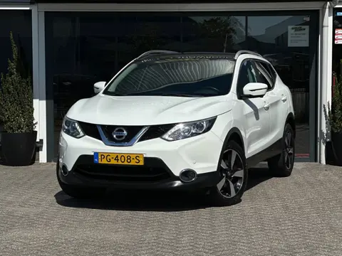 Nissan Qashqai 1.2 N-Vision / Pano / Keyless / 360 Camera