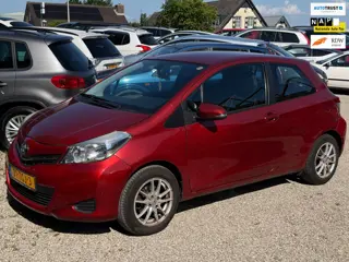 Toyota Yaris 1.3 VVT-i Aspiration Automaat Cruise Camera Nieuwe Banden Nette Auto