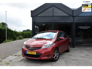 Toyota Yaris 1.0 VVT-i Aspiration Camera Parkeersensoren Navigatie