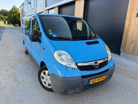 Opel Vivaro 2.0 CDTI L2H1 DC (bj 2007) Airco Rolstoelbus Camera Trekhaak