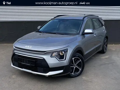 Kia Niro 1.6 GDi Hybrid DynamicLine edition Navigatie, Adaptieve cruise control, Achteruitrijcamera,