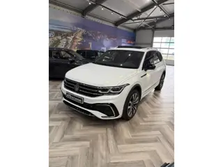 Volkswagen Tiguan 2.0 TSI 4Motion Rline NAVI/ELEKTRISCHE STOELEN /245PK/PANO/7ZITS