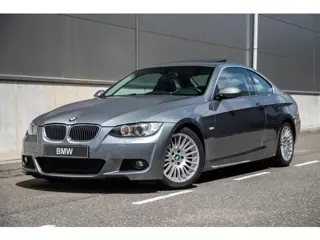 BMW 3-serie Coupé 325xi Executive | Schuifdak | Sportuitlaat | Bilstein | Stoelverwarming