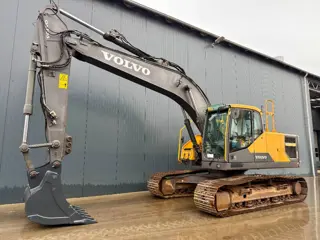 Volvo EC220E L (bj 2015)