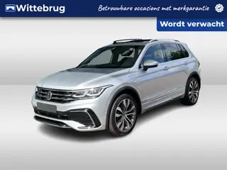 Volkswagen Tiguan 1.4 TSI eHybrid R-Line / AUTOMAAT/ 245 PK/ 2X R-LINE/ PANO/ TREKHAAK/ CAMERA/ KEYL