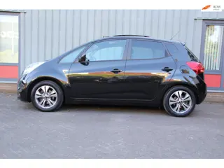 Kia Venga 1.4 CVVT DynamicPLusLine Panoramadak trekhaak navigatie camera