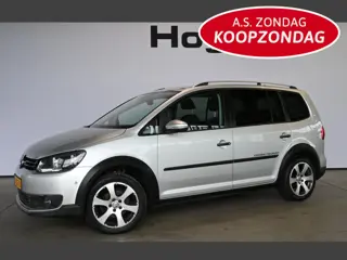 Volkswagen Touran 1.4 TSI Cross Climate control Trekhaak Cruise control PDC Inruil Mogelijk!