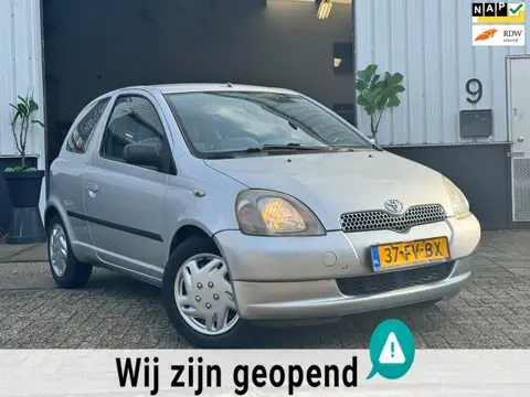 Toyota Yaris 1.3 | AIRCO | ELEKTRISCHE RAMEN | NIEUWE KOPPELING | APK | NAP | VVT-i