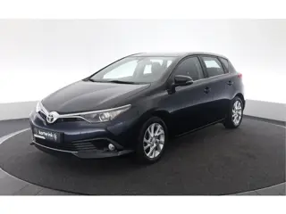 Toyota Auris 1.2T Aspiration (bj 2016, automaat)