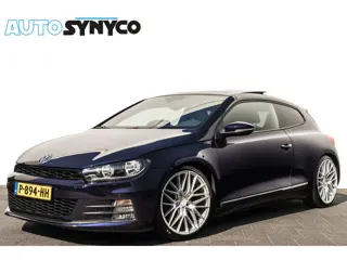 Volkswagen Scirocco 1.4 TSi Edition | Panoramadak | 19 inch LMV | Sportstoelen | Schroefset | PDC
