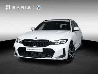 BMW 3 Serie Touring 320e SoH 98% | M Sportpakket | Travel Pack | 19 inch | Glazen panoramadak | HiFi