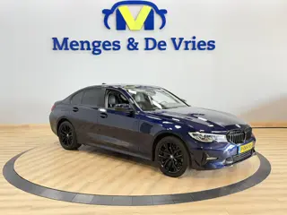 BMW 3-serie 320e Business Edition Plus Airco ECC | Camera | Memory | Keyless | Laser | Leder | Stoel