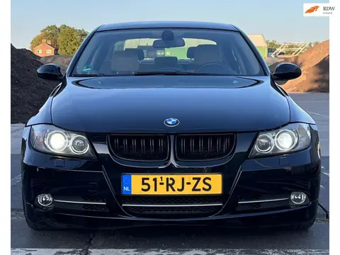 BMW 3-serie 325i Dynamic Executive M PAKKET AUTOMAAT CLIMA IJSKOUD!! BOMVOL CREME LEER APK NIEUW 6 C