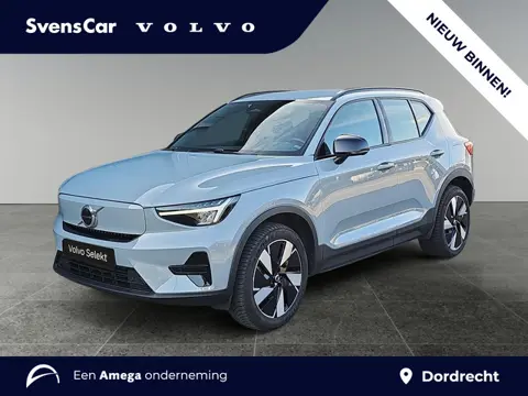 Volvo EX40 Single Motor Extended Range Plus 82 kWh | Trekhaak | Stoelverwarming | All-season banden 