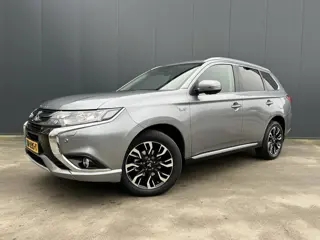 Mitsubishi Outlander 2.0 PHEV 360 CAMERA LEER TREKHAAK NAVI ECC CRUISE