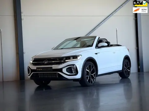 Volkswagen T-Roc Cabrio 1.5 TSI R-Line, ACC, Leer, Camera, Windscherm, 19"