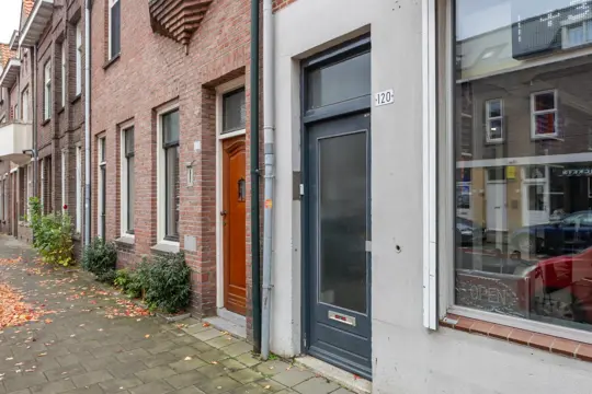 Woning aan de Enschotsestraat te Tilburg
