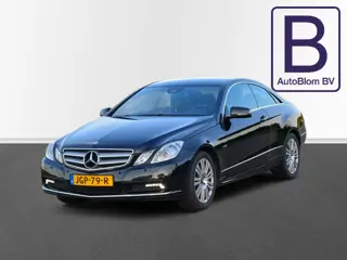 Mercedes-Benz E-Klasse Coupé 200 CGI Elegance / Leder / Harman Kardon/ Xenon