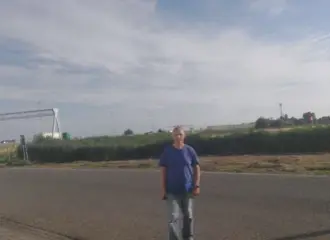 Man(bi) gesteliseerd zoekt vrouw of stel voor een xxx date.