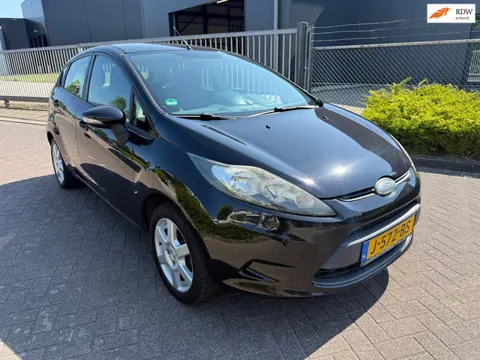 Ford Fiesta 1.25 Trend **NETJES **CARPLAY**