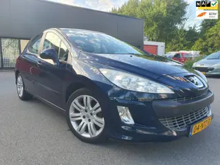 Peugeot 308 1.6 THP Signature Automaat | 156 pk | Leder | Panorama | Navi