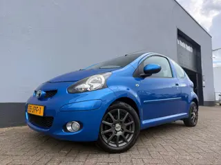 Toyota Aygo 1.0-12V Dynamic Blue - Airco - LMV