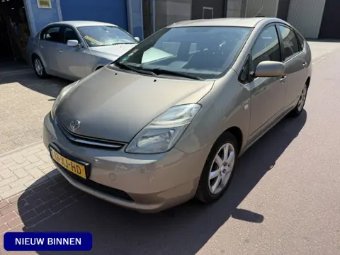 Toyota Prius 1.5 VVT-i Comfort 2007 NAP - nwe APK Fijne auto met veel rekeningen.