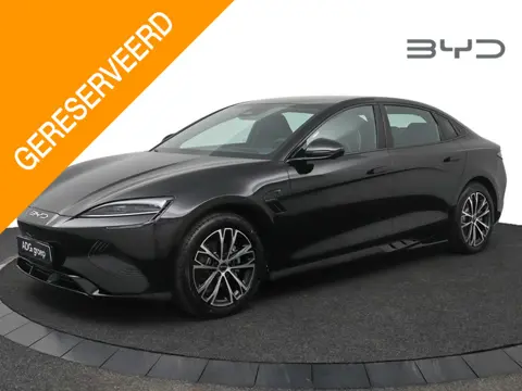 BYD SEAL Business RWD 61.4 kWh | Panoramadak | 360° | camera | stoelverwarming | ACC | tot 8 jaar ga