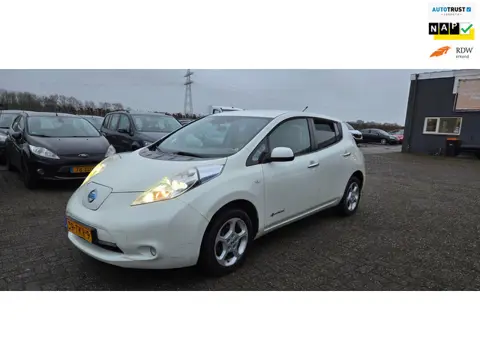 Nissan LEAF Base 24 kWh Airco Elektric