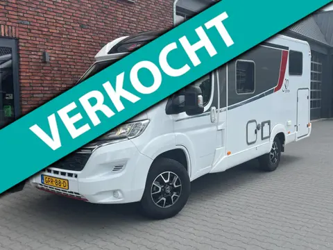 Buerstner BT6203 2- Pers. AchteruitrijCamera/Douche/Toilet/Luifel/Gaspit/Airco/Navi/Bluetooth