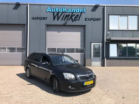 Toyota Avensis Wagon 1.8 VVTi Luna Business