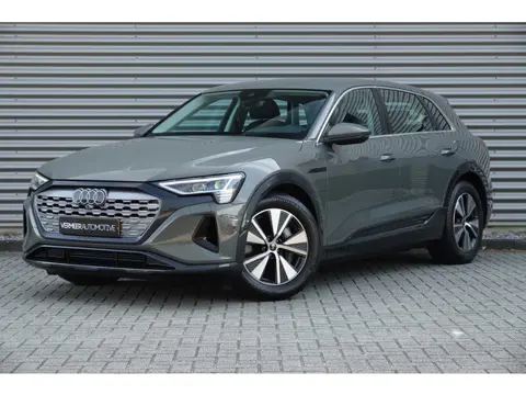 Audi Q8 e-tron 50 quattro Edition 95 kWh | Trekhaak | Luchtvering | Carplay | SOH 90,61% |